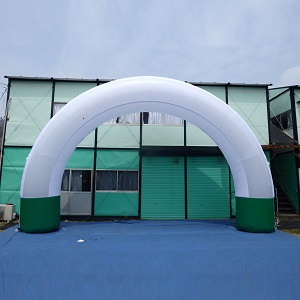 半円アーチ足緑　8.4m